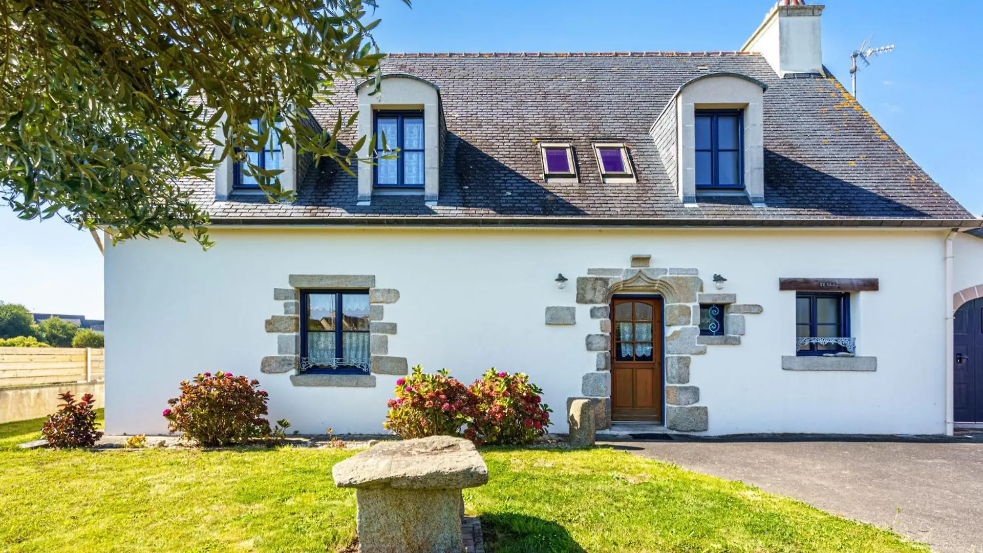 Holiday Home La Mouette Bleue By Interhome Loctudy France